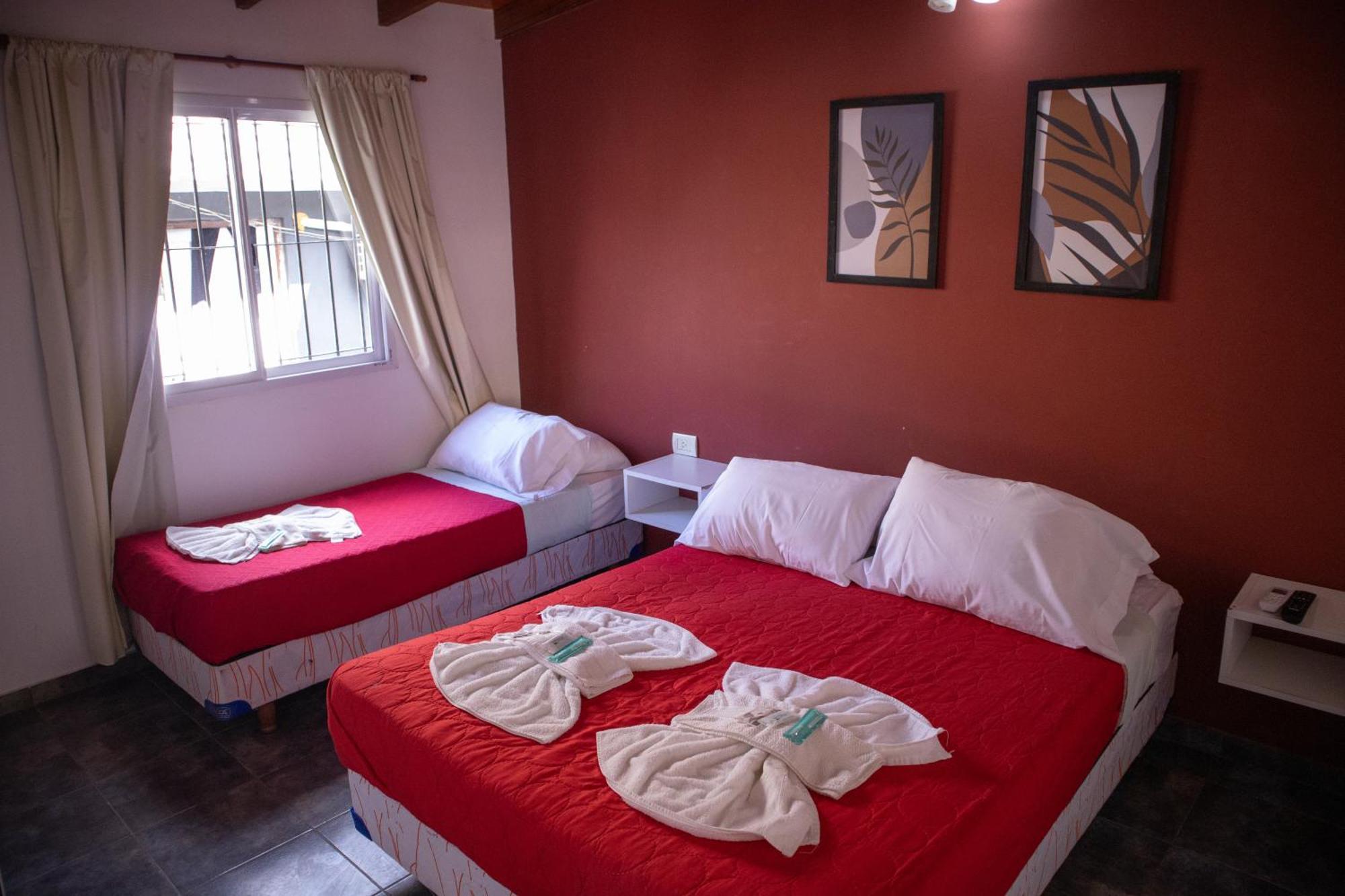 Hotel Aguila Blanca Villa Gesell Exterior foto
