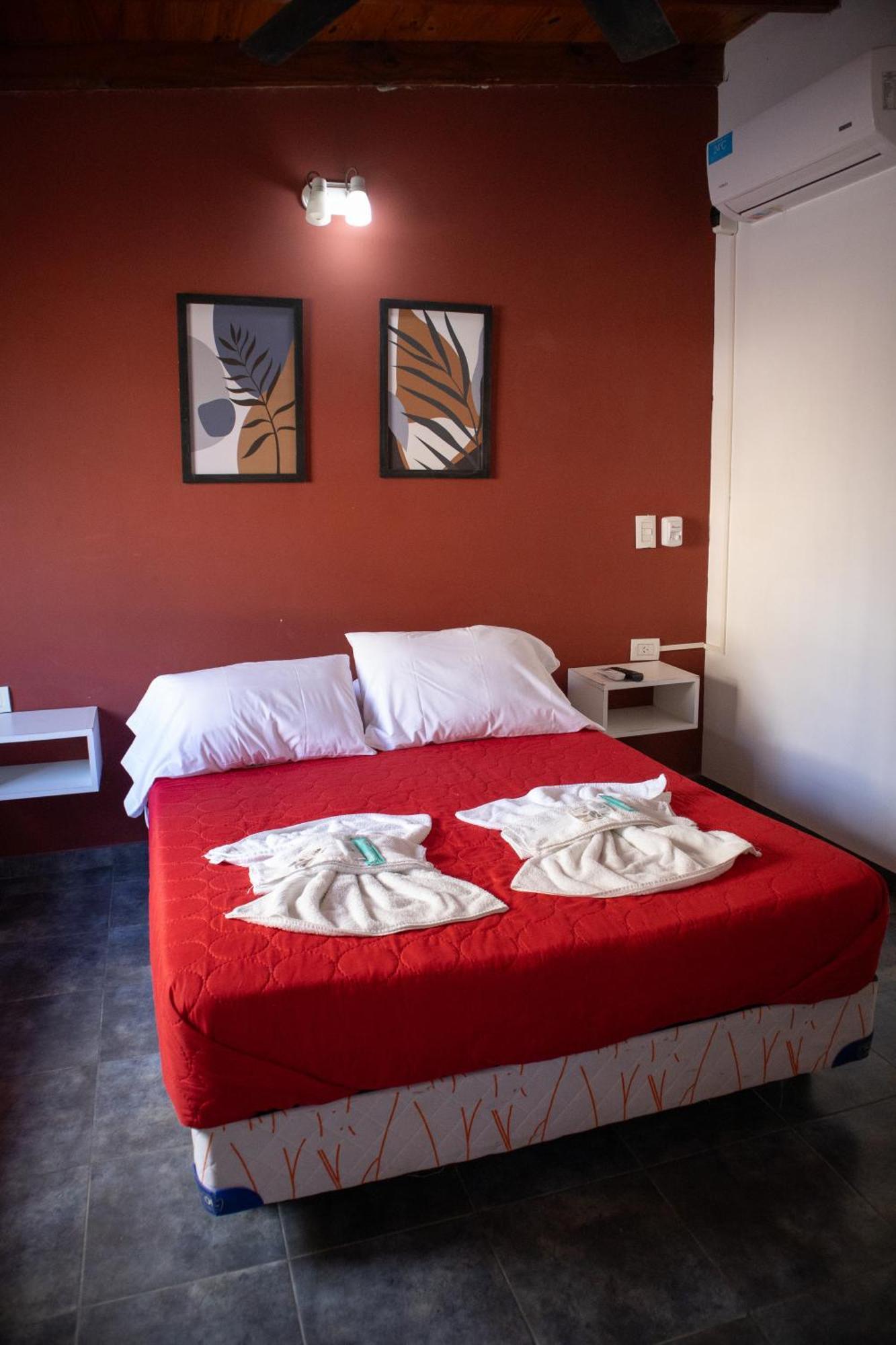 Hotel Aguila Blanca Villa Gesell Exterior foto